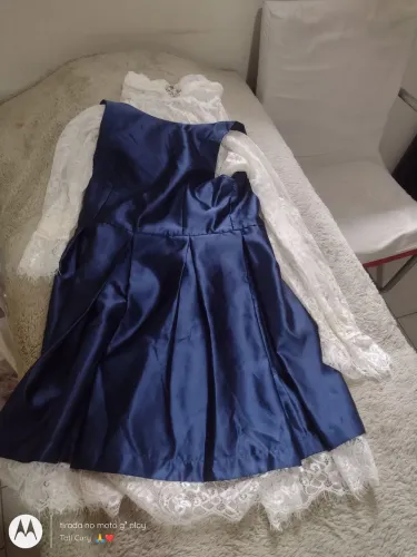 Promoção para lindo vestido azul longo de cetim com cropped de renda veste até 9 anos