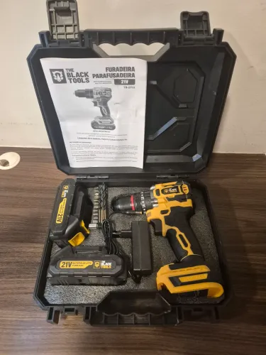 Vendo Parafusadeira/Furadeira de Impacto Brushless The Black Tools