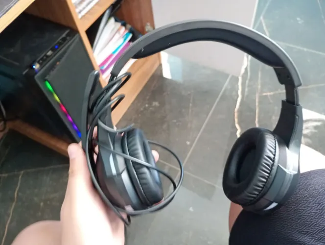 Fone de ouvido headset rival eg-307