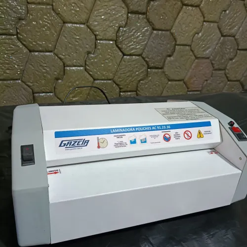 Laminadora/Plastificadora Gazela modelo AC 91.23.36