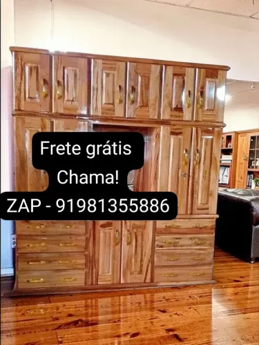 Guarda roupa casal 6 portas todo de madeira de lei!