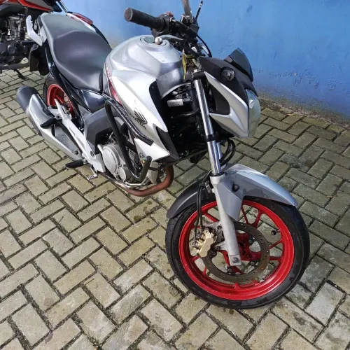 Moto top WhatsApp *23