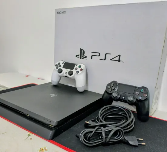 PS4 Slim