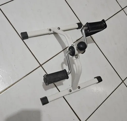 Pedalinho Cicloergometro Mini Bicicleta Fisioterapia