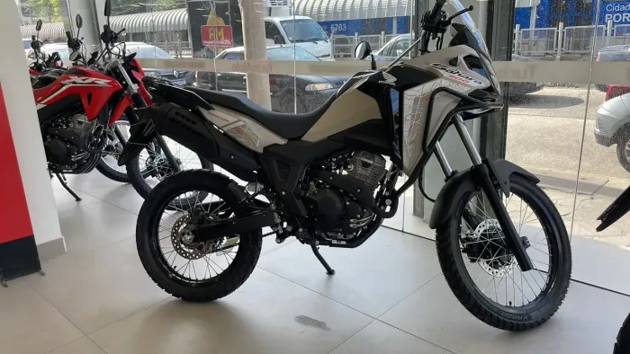 Honda Sahara 300 adventure