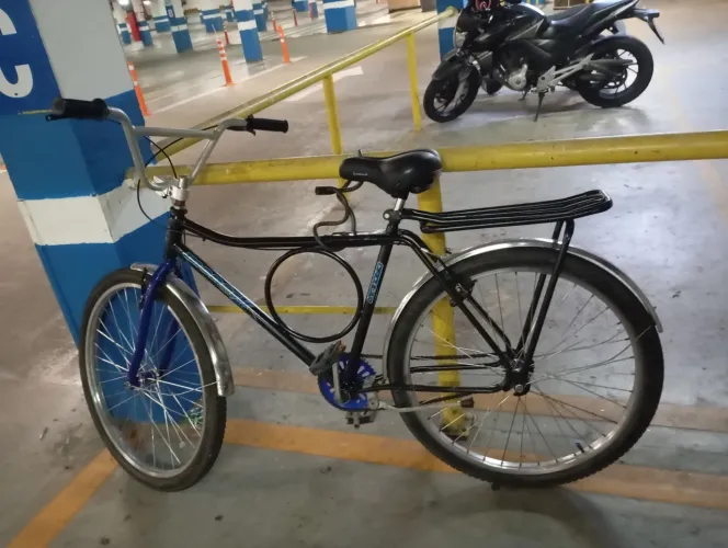 Bicicleta Monark adaptada 