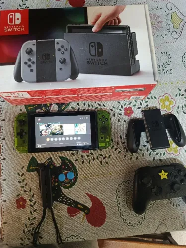 Nintendo switch V1[USADO] + Controle + 2 jogos