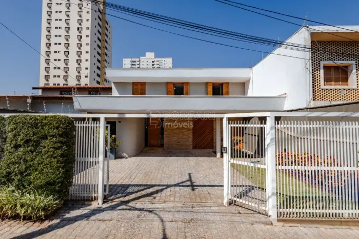 Venda de Casas / Sobrado na cidade de Araraquara