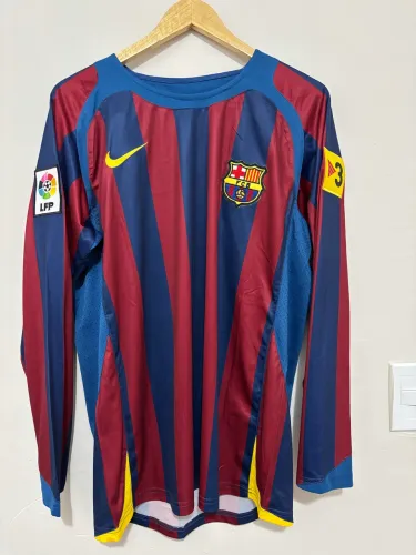 Camisa Retrô Barcelona 2005/2006 Mangas Longas