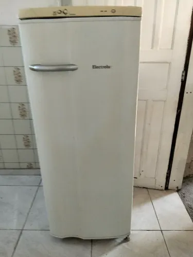 Geladeira Eletrolux