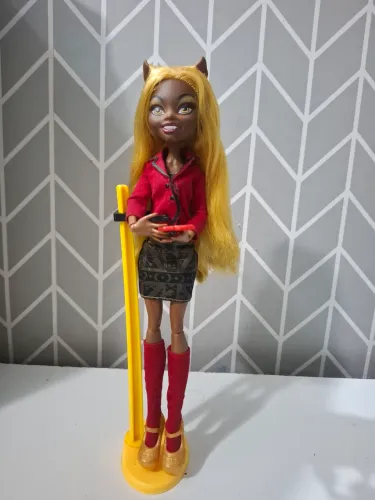  Boneca Monster High Clawdia Wolf