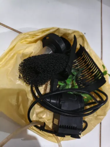 Bomba para aquário de peixes 