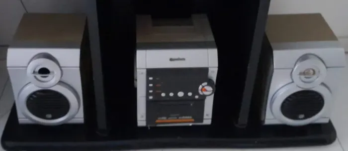 Aparelho de som Gradiente com CD, Toca-fitas e RADIO