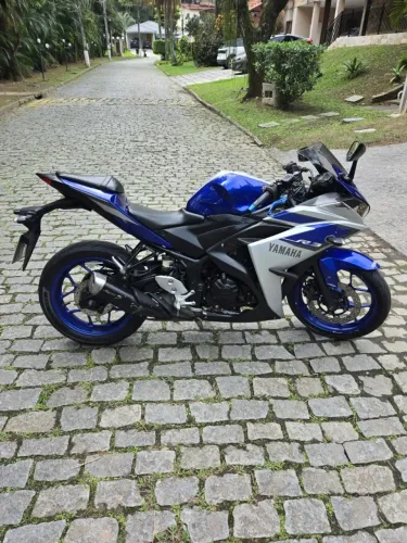 Yamaha R3 2016