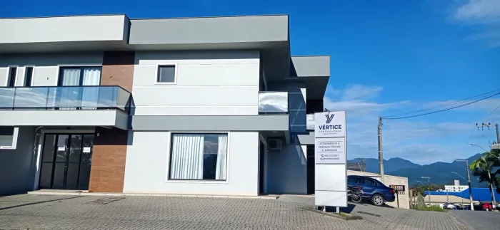 SALA COMERCIAL PARA LOCAÇÃO - Ótima Localização!