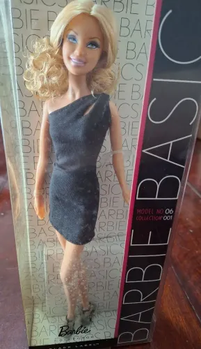 Barbie Basics Black Label model 06 collection 001 Nova lacrada na caixa