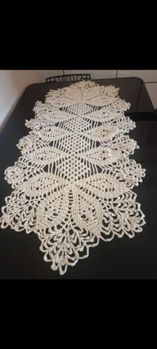 Caminho de Mesa em Crochê