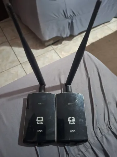 DOIS repetidor de Wi-Fi C3TECH, estão perfeitos 150 me cada