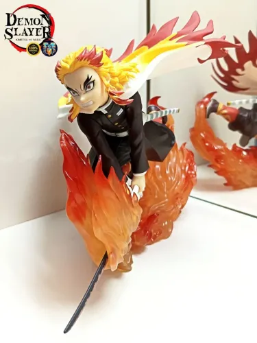 Action figure do Rengoku de Demon Slayer da banpresto 100% original