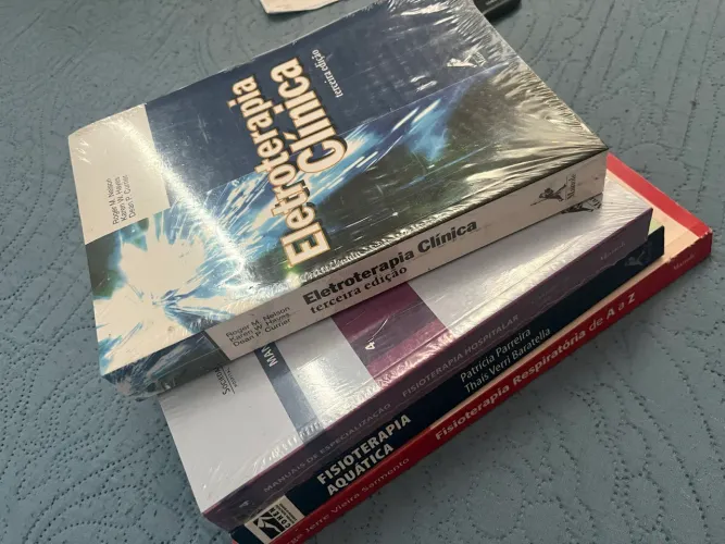 Vendo livros de fisioterapia
