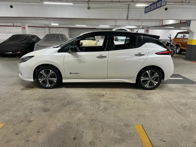 Nissan Leaf Aut. (elétrico) 2020
