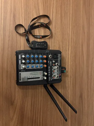 Mesa de som Stetsom stm 1003 com player e controle de longa distancia