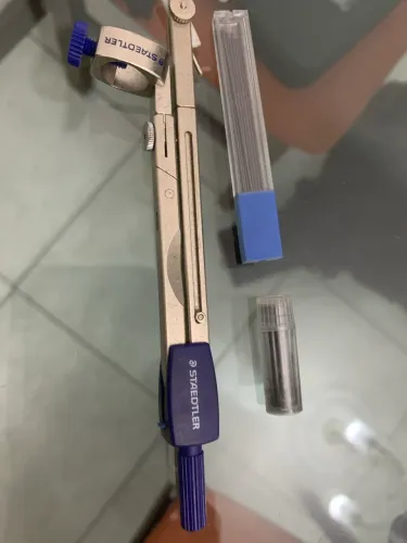 Compasso staedtler profissional 