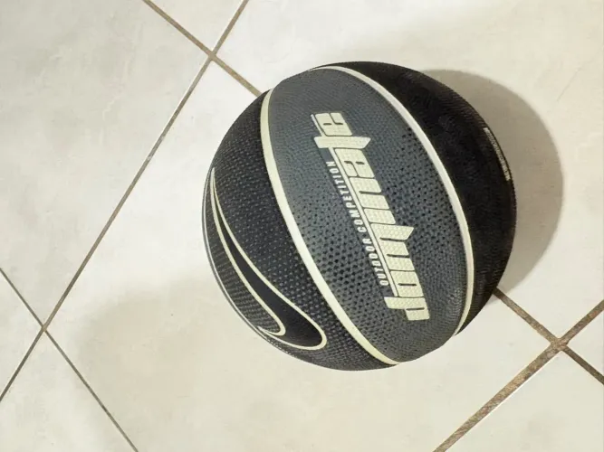 Bola de basquete ?