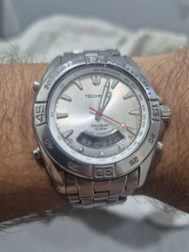 Relógio TECHNOS SKIDIVER 100 METROS - FUNCIONANDO PERFEITAMENTE