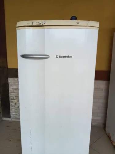 Vendo Geladeira, Fogão e Maq. de lavar