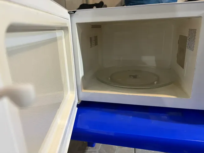 Microondas Electrolux MEF33