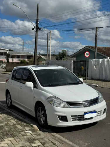 Nissan Tiida SL 1.8/1.8 Flex 16V Mec. 2013