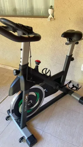 Bicicleta Ergométrica 20kg WCT FITNESS