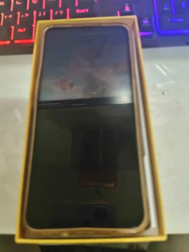 Realme C35