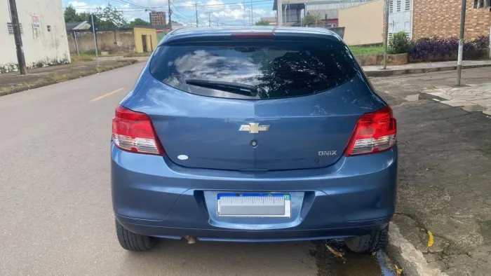 Chevrolet Onix Hatch LS 1.0 8V Flex Power Mec. 4P 2016