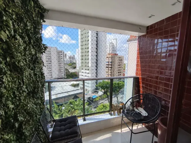 Locação | Apartamento Reformado, Nascente, 3 Quartos e 2 Vagas