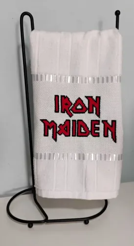 Toalhinha Iron Maiden 30x45 Aveludada