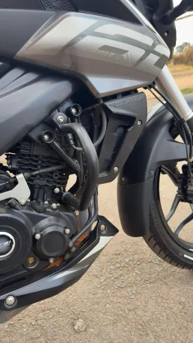 Vendo moto 23/23 dominar 160