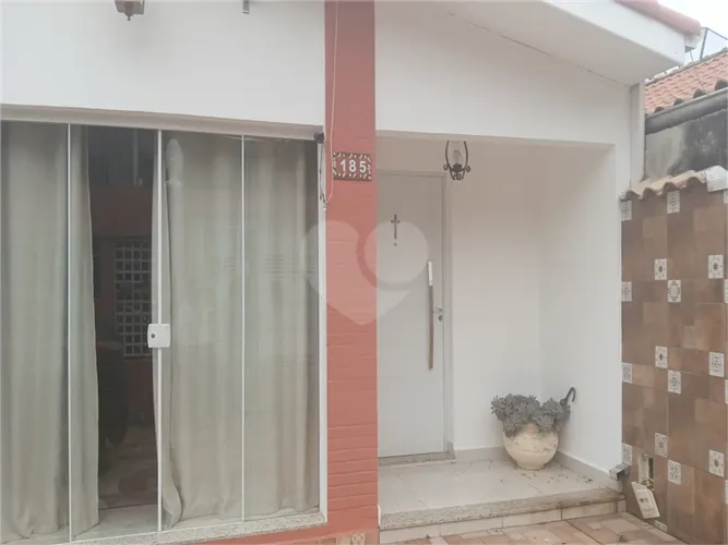 Casa com 5 quartos para locação em Centro - SP