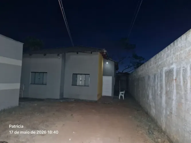 Vende se casa no luzimangues 