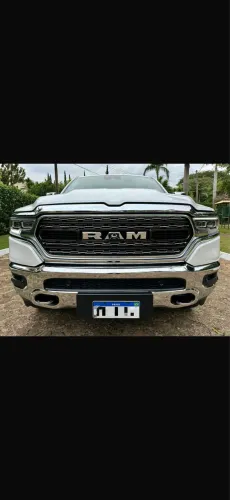 Ram 1500 Limited 5.7 CD 4X4 Aut. 2023