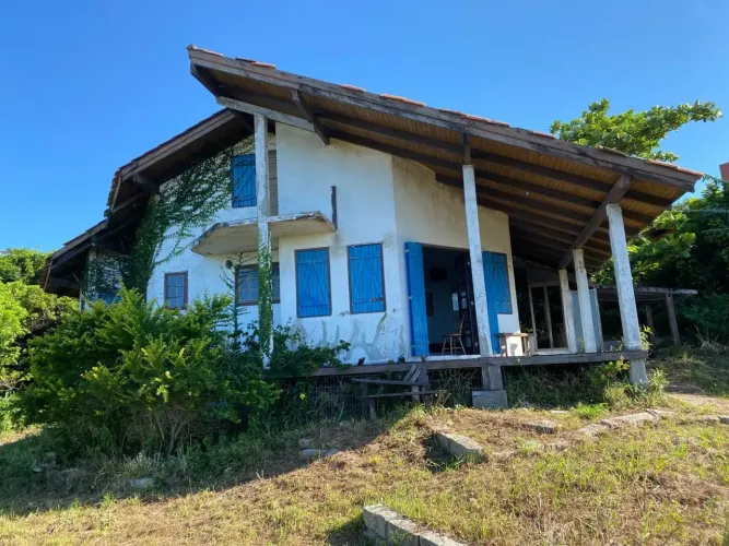 Maior TERRENO, pode mais uma casa PRAIA DA VIGIA, investe 1 mi e fica com 8 mi