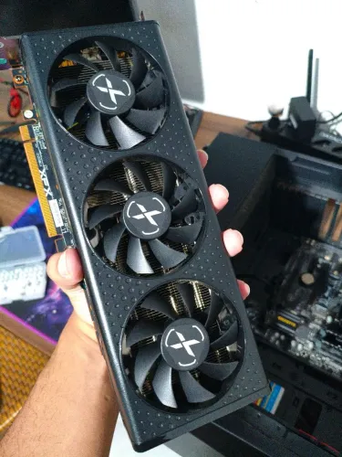 Radeon RX 7600 8gb xfx triple fan com 9 meses de uso