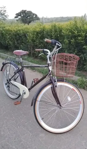 Bicicleta italiana Novello com marcha estilo Retrô. 