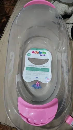 VENDO BANHEIRA TRANSPARENTE ROSA NOVA NUNCA USADA