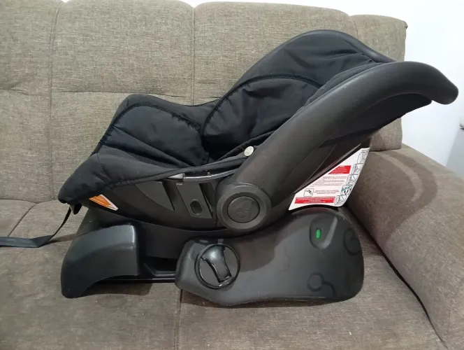 Bebê Conforto Galzerano Cocoon (Ref. 8181) com Base para Carro