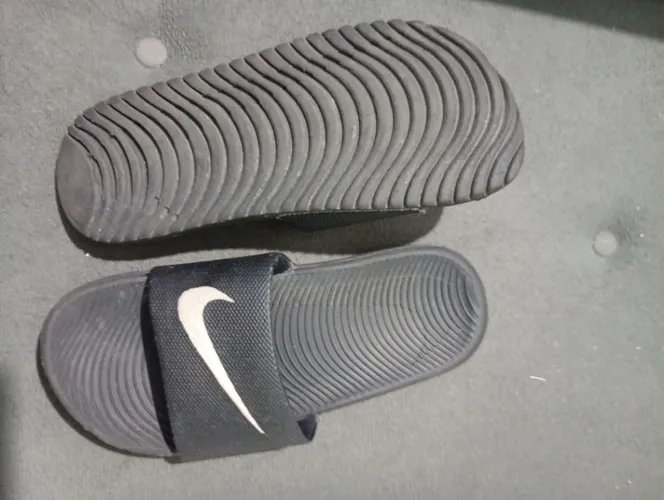 Chinelo infantil Nike