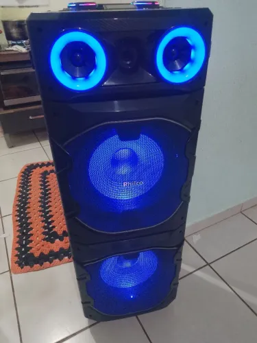 Vendo Philco PCX26000 Extreme Flash Lights 2600W, em excelente estado de conservação.
