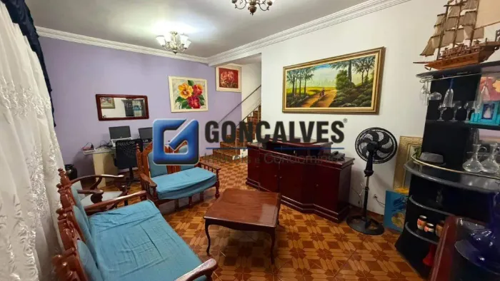 Sobrado à venda em Vila Curuçá (Santo André) | 4 dorms, 3 suítes e 2 vagas