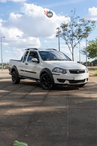 Fiat Strada Trekking 1.6 16V Flex CE 2013